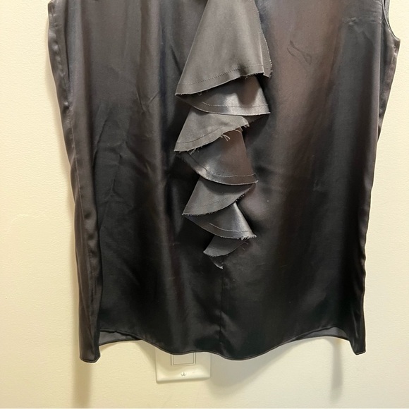 Banana Republic Silk Ruffle Sleeveless Blouse Size XS - Picture 4 of 11